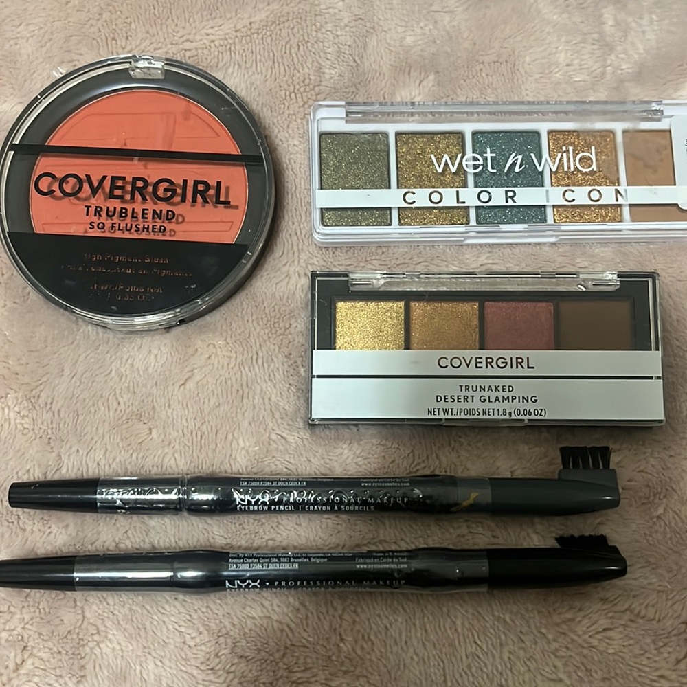 Blush, Eyebrow Pencil , Eyeshadow